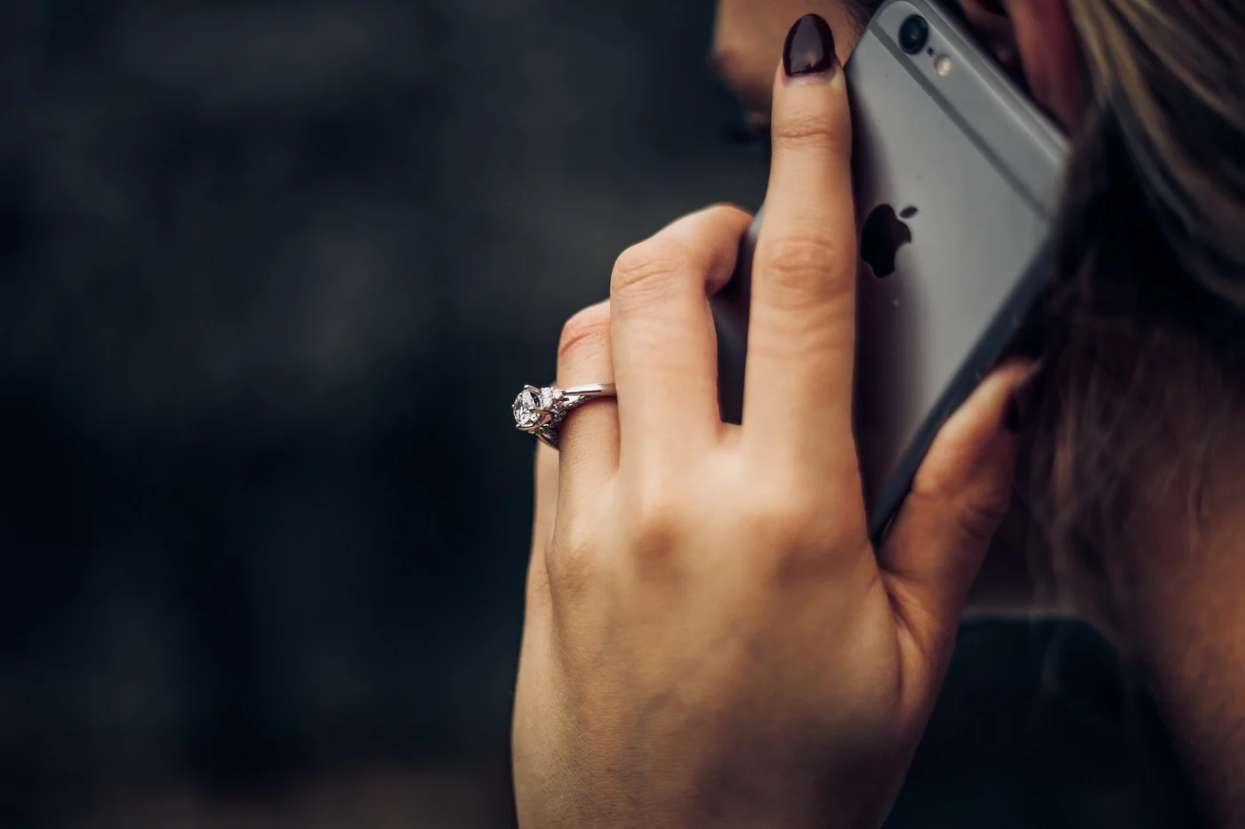 更新: eSIM は Bouygues Telecom で入手できます