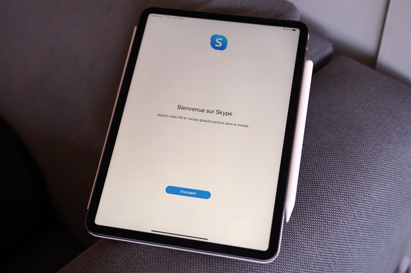 Skype で会議を開始するためにアカウントやアプリケーションは必要ありません