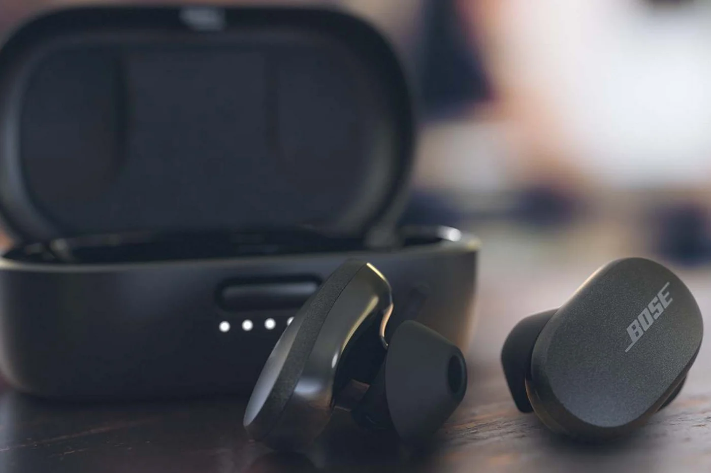 ボーズ、新しいQuietComfort Earbudsワイヤレスヘッドフォンを発売