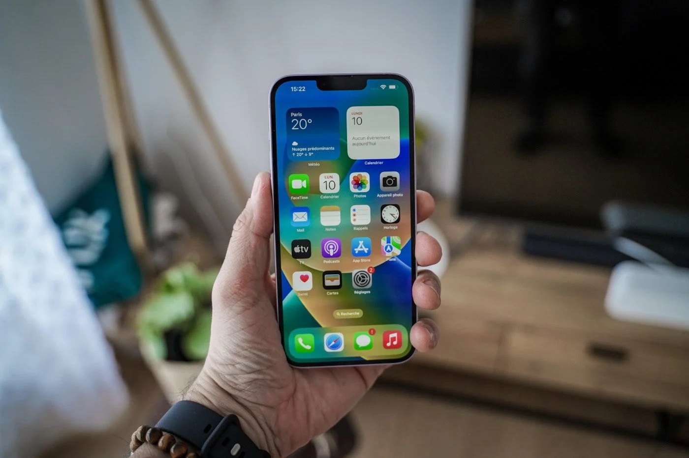 iPhoneは今ヒットしています。数字は次のとおりです