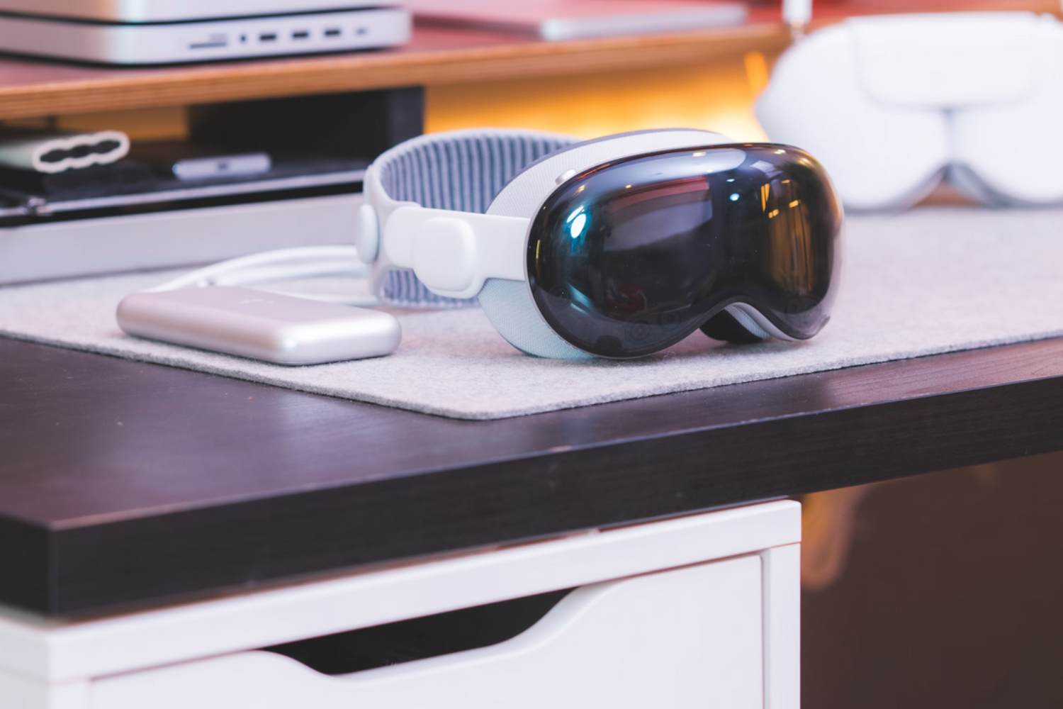 Apple Vision Pro 複合現実ヘッドセットの発売日: 当社の推定