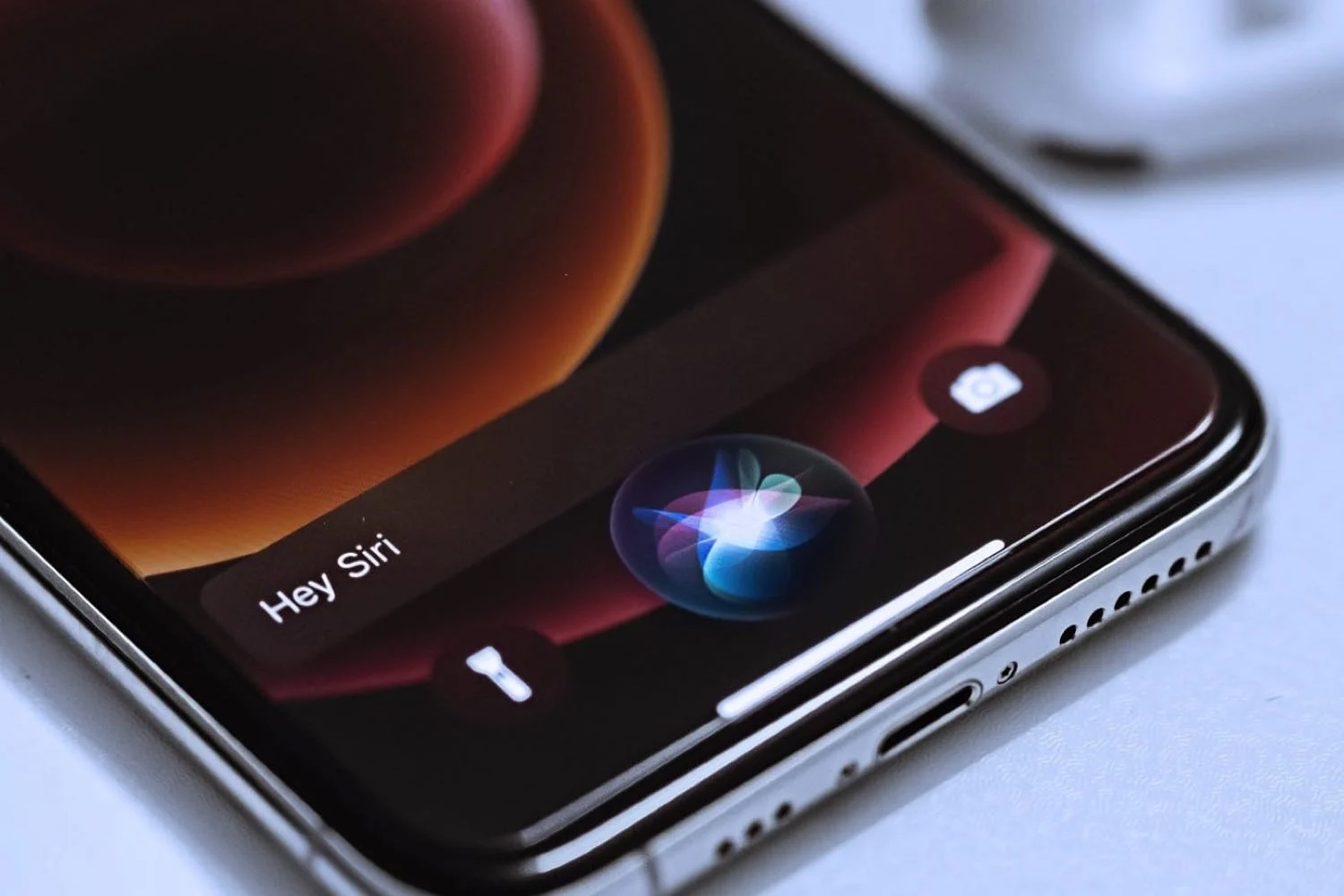 Appleのパニック風：Siriの新しいバージョンには問題があります