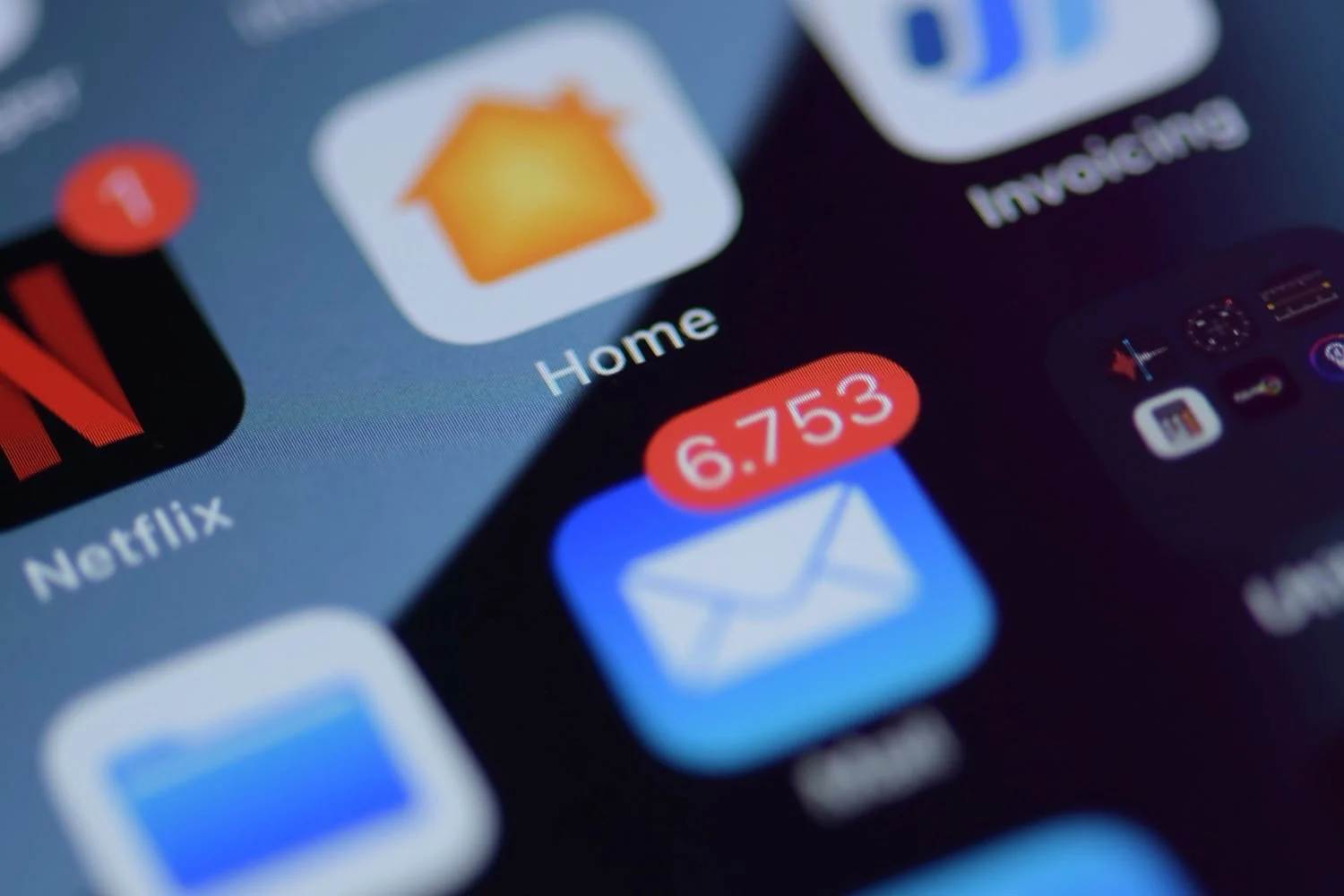 iOS 18 ではメール アプリを開くのが難しくなります