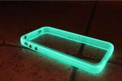 etuis-iphone-phosphorescent.jpg