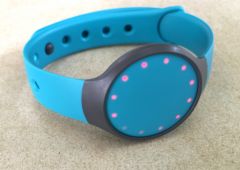 Misfit Flash フィットネスおよび睡眠センサーがテスト前の写真で明らかに