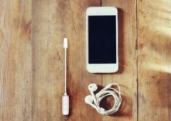iPhone 7のヘッドホン端子非搭載に関するアンケート結果：2,200件の意見が共有！